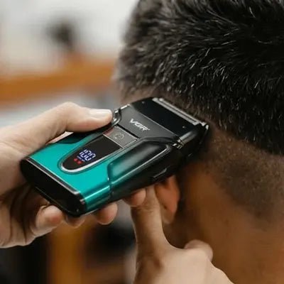 Set tondeuses professionnelles 3 - en - 1 VGR – Rasoir, Taille - Barbe & Précision - Tondeuse professionnelle - LaTondeuse.com